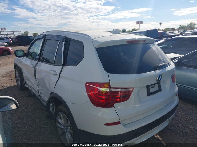 BMW X3 Xdrive28i 2014 5UXWX9C56E0D37704 Image 3