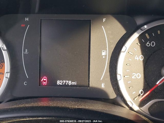 ZACCJABT1FPB92829 Jeep Renegade Latitude