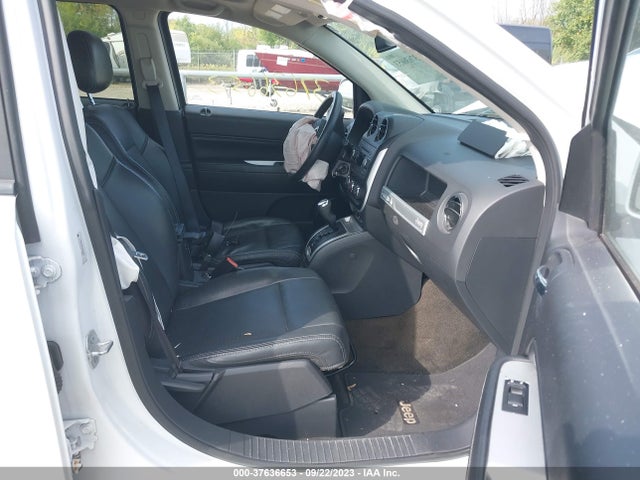 1C4NJDEBXGD546201 Jeep Compass High Altitude Edition