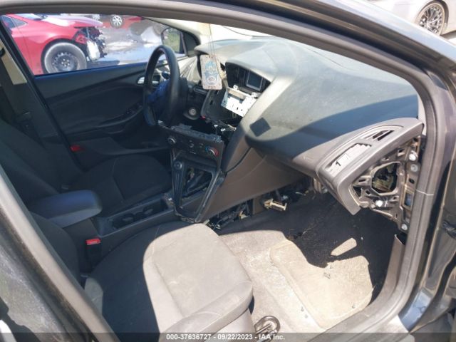 1FADP3F27GL397373 Ford FOCUS SE