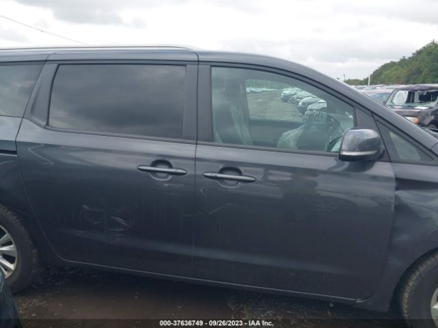 KNDMB5C13H6332830 KIA SEDONA LX