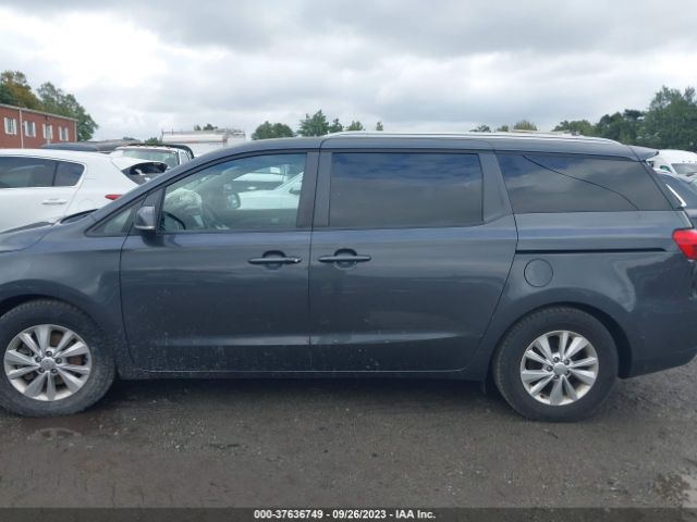 KNDMB5C13H6332830 KIA SEDONA LX