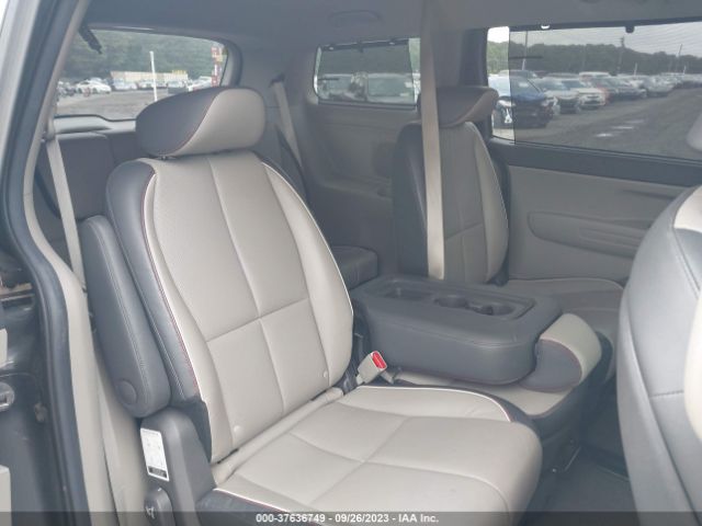 KNDMB5C13H6332830 KIA SEDONA LX