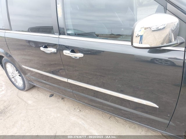 2014 CHRYSLER TOWN & COUNTRY TOURING-L 30TH VIN: 2C4RC1CG4ER328869