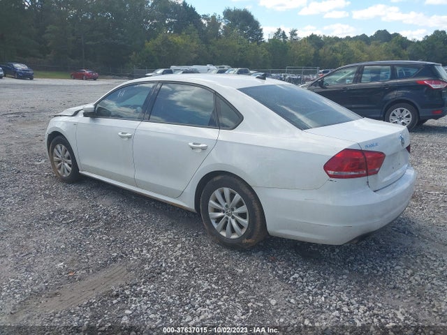 1VWAS7A35FC027960 Volkswagen Passat 1.8t Wolfsburg Ed