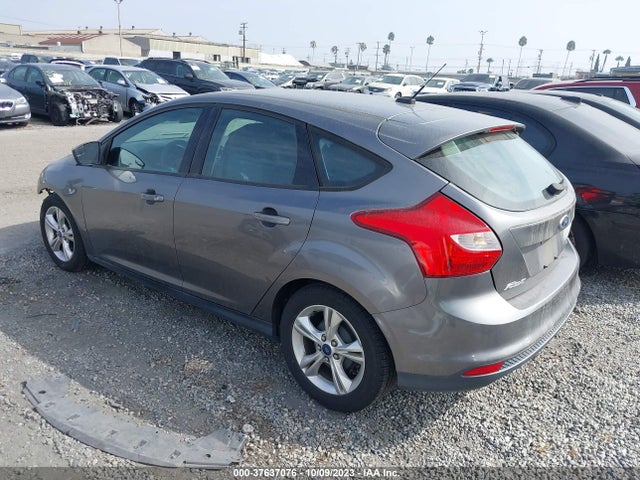 Ford FOCUS SE 2014 1FADP3K21EL407429 Image 3