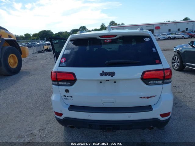 1C4RJFLG0JC363642 Jeep Grand Cherokee Trailhawk