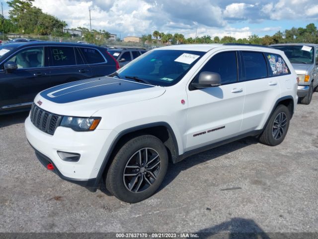 1C4RJFLG0JC363642 Jeep Grand Cherokee Trailhawk
