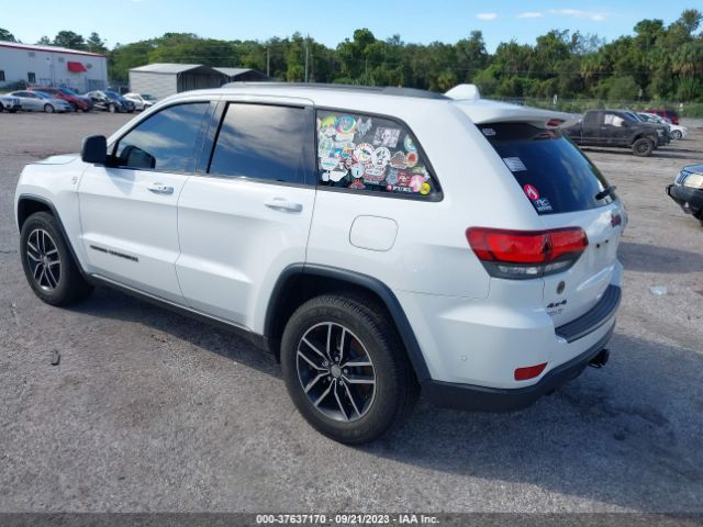 1C4RJFLG0JC363642 Jeep Grand Cherokee Trailhawk