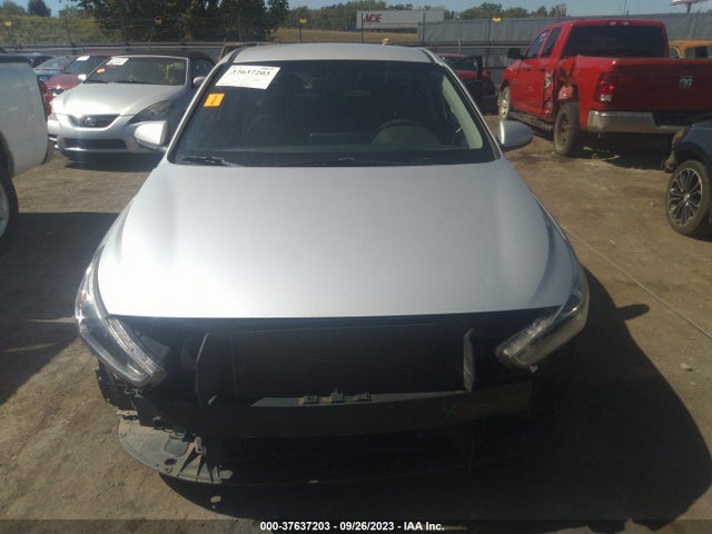 Hyundai ELANTRA GT 2018 KMHH35LE7JU063861 Image 12