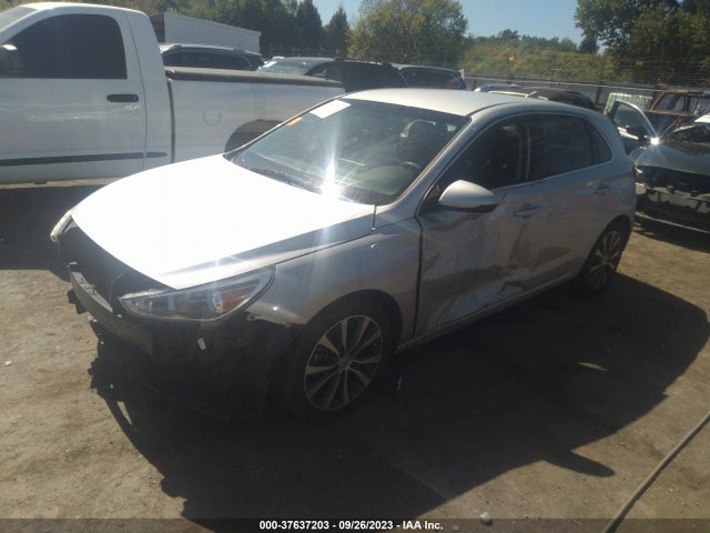 Hyundai ELANTRA GT 2018 KMHH35LE7JU063861 Image 2