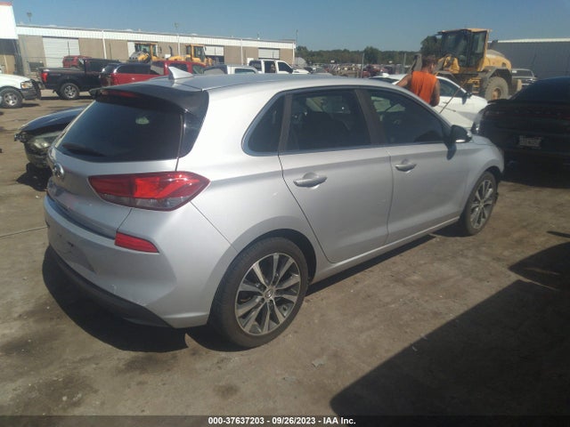 Hyundai ELANTRA GT 2018 KMHH35LE7JU063861 Image 4