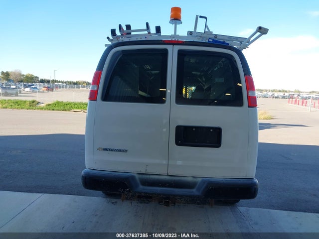 Chevrolet EXPRESS CARGO VAN 2017 1GCWGAFF3H1118931 Image 17