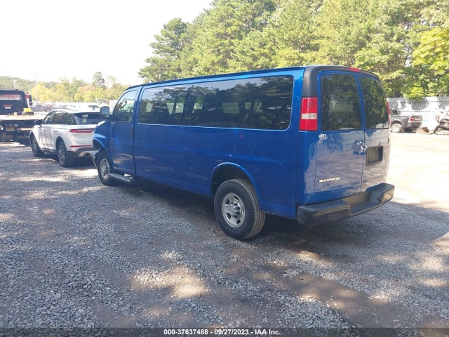Chevrolet Express Passenger Ls 2018 1GAZGNFP0J1333100 Image 3
