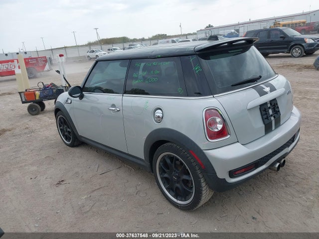 2011 MINI COOPER HARDTOP WMWSV3C57BTY14017 Photo 2