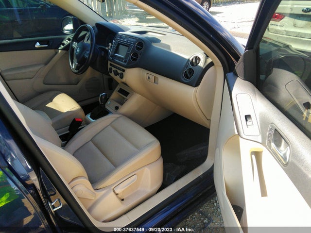 WVGAV7AX9GW601713 Volkswagen TIGUAN S