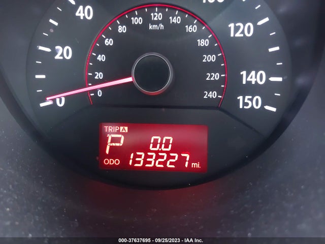 2012 KIA SORENTO LX VIN: 5XYKT4A29CG253534