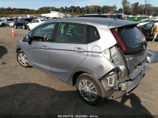 Honda FIT LX 2017 3HGGK5H55HM708406 Image 3