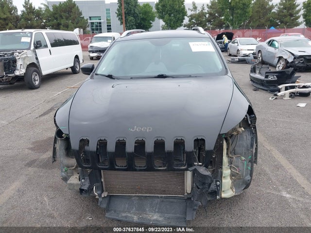 1C4PJLCS0HW574567 Jeep Cherokee Latitude