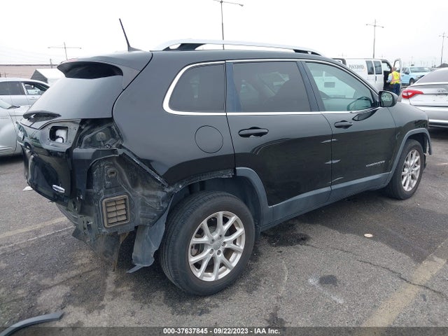 1C4PJLCS0HW574567 Jeep Cherokee Latitude