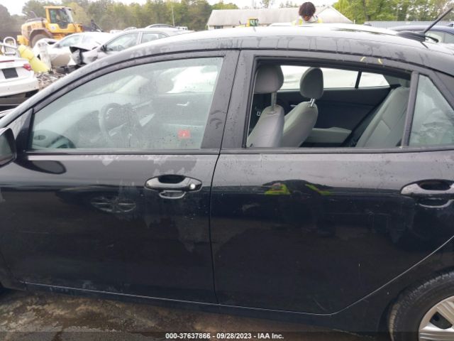 3KPA24AD9ME416410 KIA RIO S