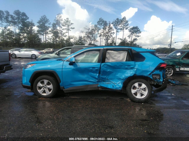 2021 TOYOTA RAV4 XLE VIN: 2T3P1RFV8MW142391