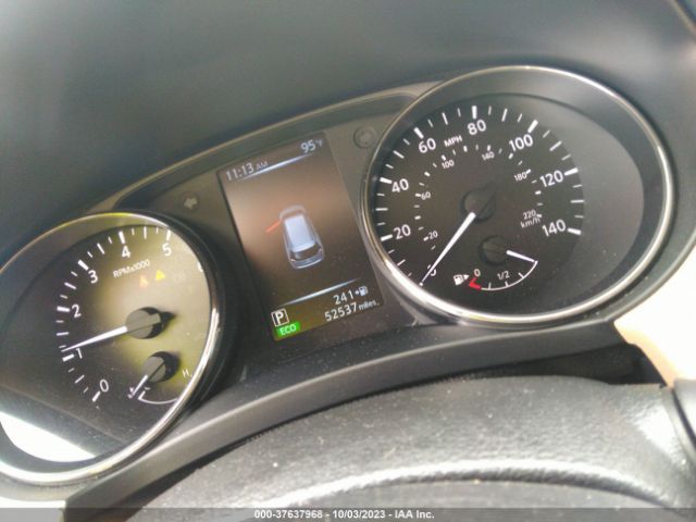 JN8AT2MT5HW399755 Nissan Rogue Sl