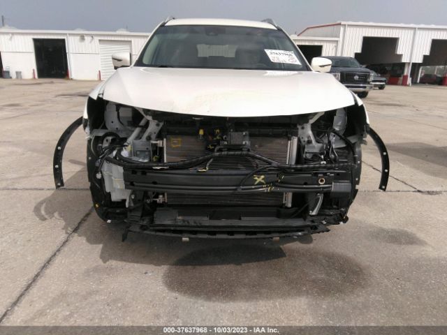 JN8AT2MT5HW399755 Nissan Rogue Sl