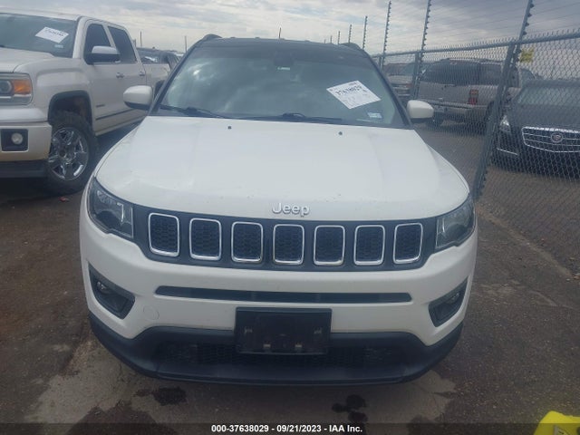 3C4NJCBB2JT263274 Jeep Compass Latitude