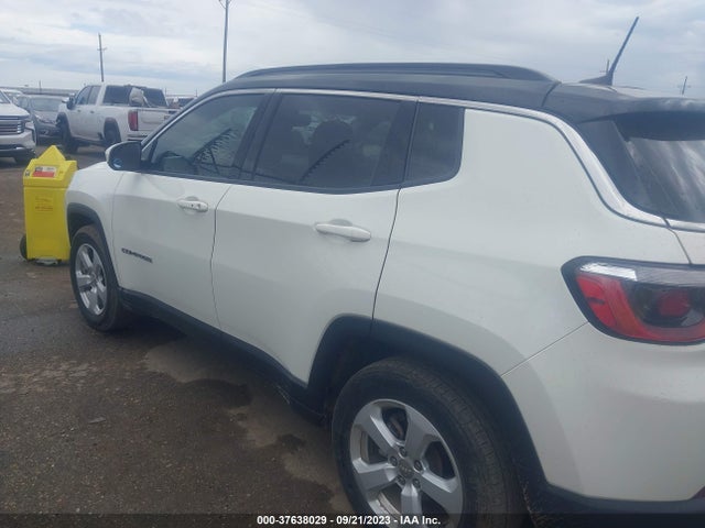 3C4NJCBB2JT263274 Jeep Compass Latitude