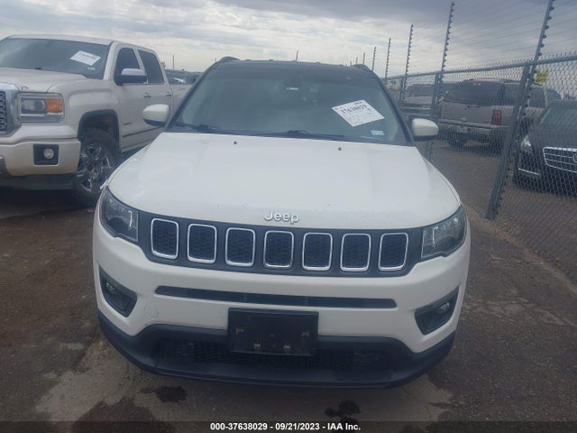 3C4NJCBB2JT263274 Jeep Compass Latitude