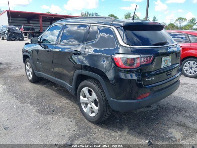 2019 JEEP COMPASS 3C4NJDBB1KT744897 Photo 2