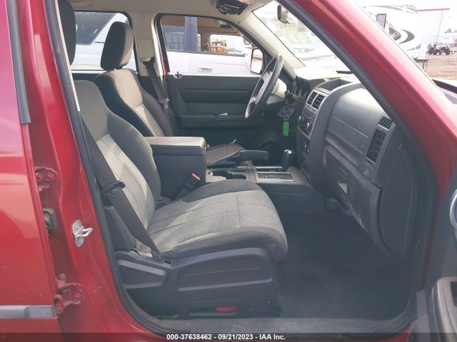 2007 DODGE NITRO SXT VIN: 1D8GU28K27W580106