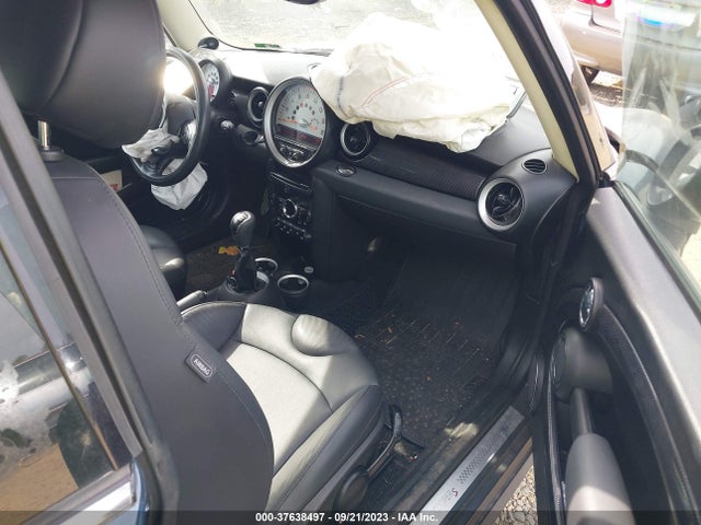 2011 MINI COOPER S CLUBMAN WMWZG3C57BTY30386 Photo 4