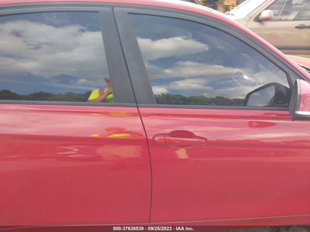 WBA3B1G59FNT63422 BMW 3 Series 320i