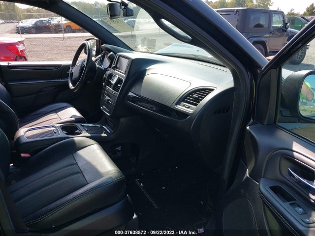 2C4RC1HG4FR731406 Chrysler Town & Country S