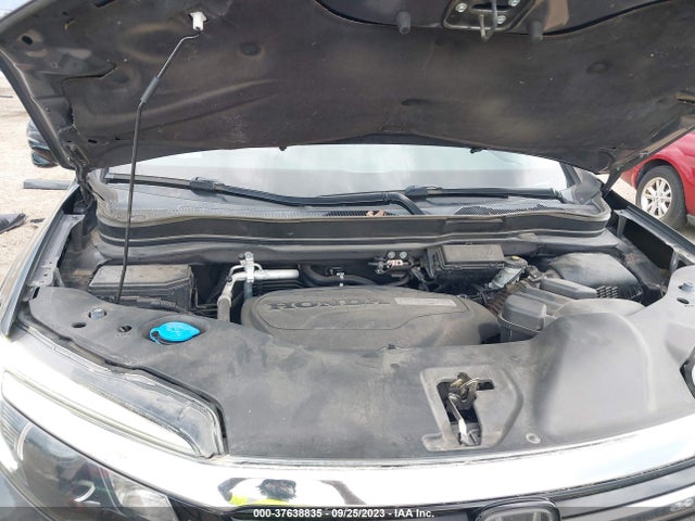 Honda Pilot Touring 2017 5FNYF5H92HB045584 Image 10
