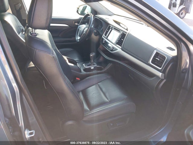 Toyota Highlander Xle 2019 5TDJZRFH6KS990602 Image 5