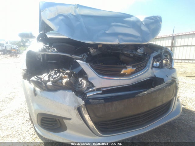 Chevrolet SONIC LS 2017 1G1JB5SH1H4138657 Image 6