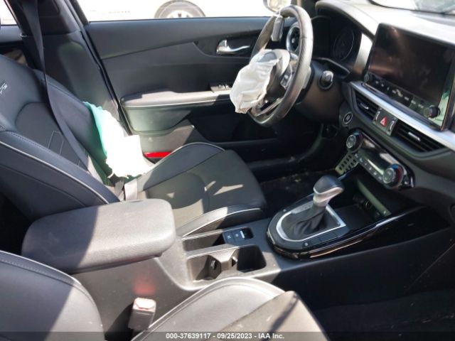 3KPF54AD8PE514829 KIA Forte Gt-line