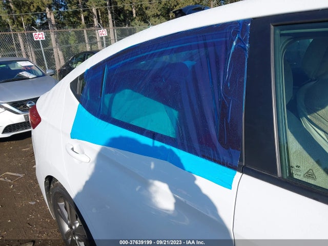 Hyundai ELANTRA SE 2017 5NPD84LF5HH006781 Image 11