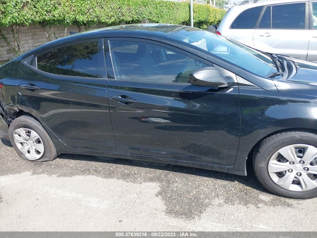 Hyundai ELANTRA SE 2016 5NPDH4AE7GH745871 Image 14
