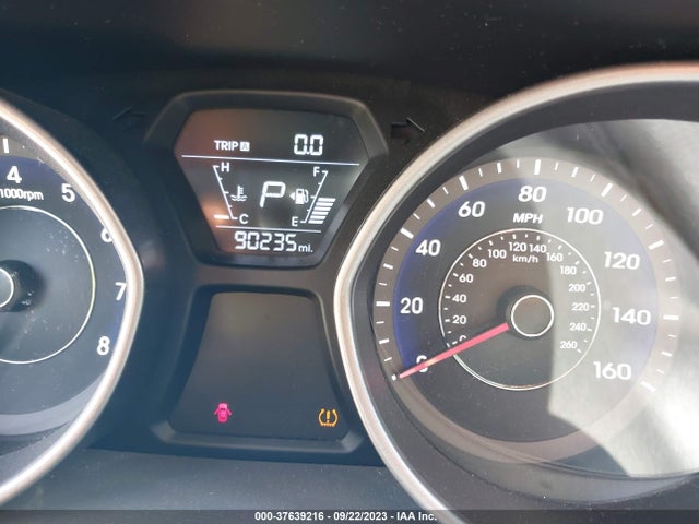 Hyundai ELANTRA SE 2016 5NPDH4AE7GH745871 Image 16