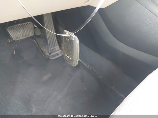 2017 KIA SORENTO LX VIN: 5XYPG4A35HG337635