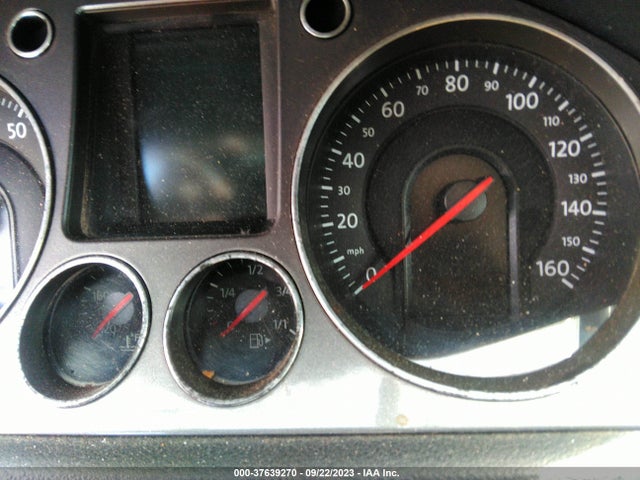 2008 VOLKSWAGEN PASSAT SEDAN WVWJK73C68E180936 Photo 6