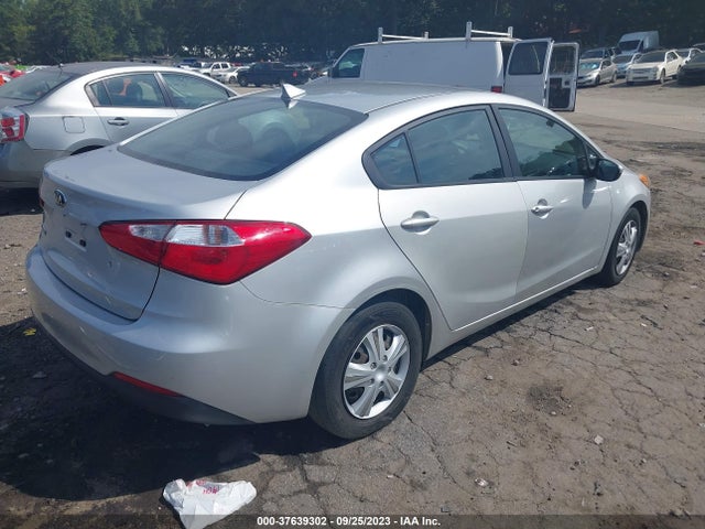 KIA FORTE LX 2015 KNAFK4A64F5379057 Image 4