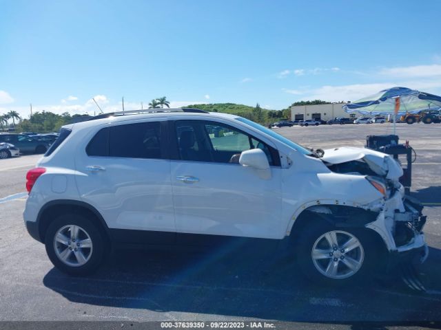 KL7CJPSB8JB574026 Chevrolet Trax Lt
