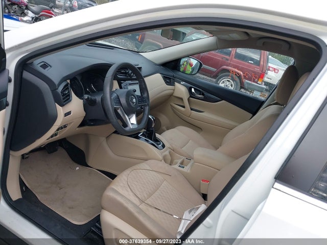 2018 NISSAN ROGUE SV VIN: KNMAT2MV5JP507613