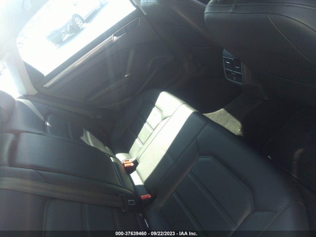 1VWBT7A34HC022575 Volkswagen Passat 1.8t Se