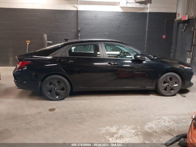 2022 HYUNDAI ELANTRA SEL VIN: KMHLS4AG7NU300429